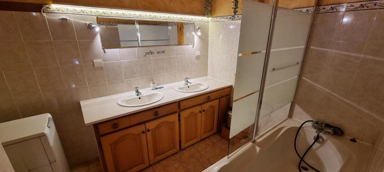 Lou Francese Apartment เซแยค ภายนอก รูปภาพ